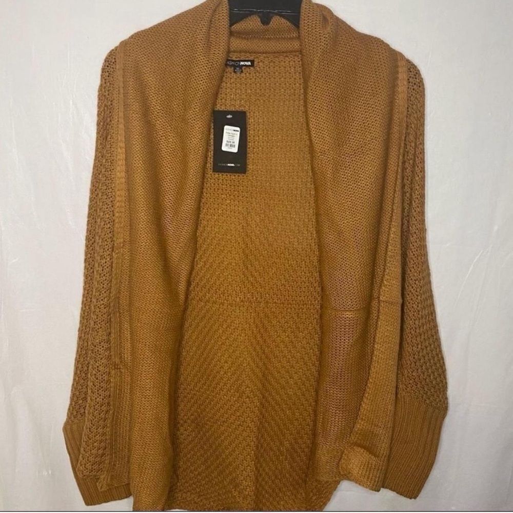 Fashion Nova Cardigan Size 3X